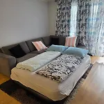 Entire For Rent 아파트 *